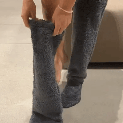 Kniestrümpfe aus Gänsedaunen zu Weihnachten